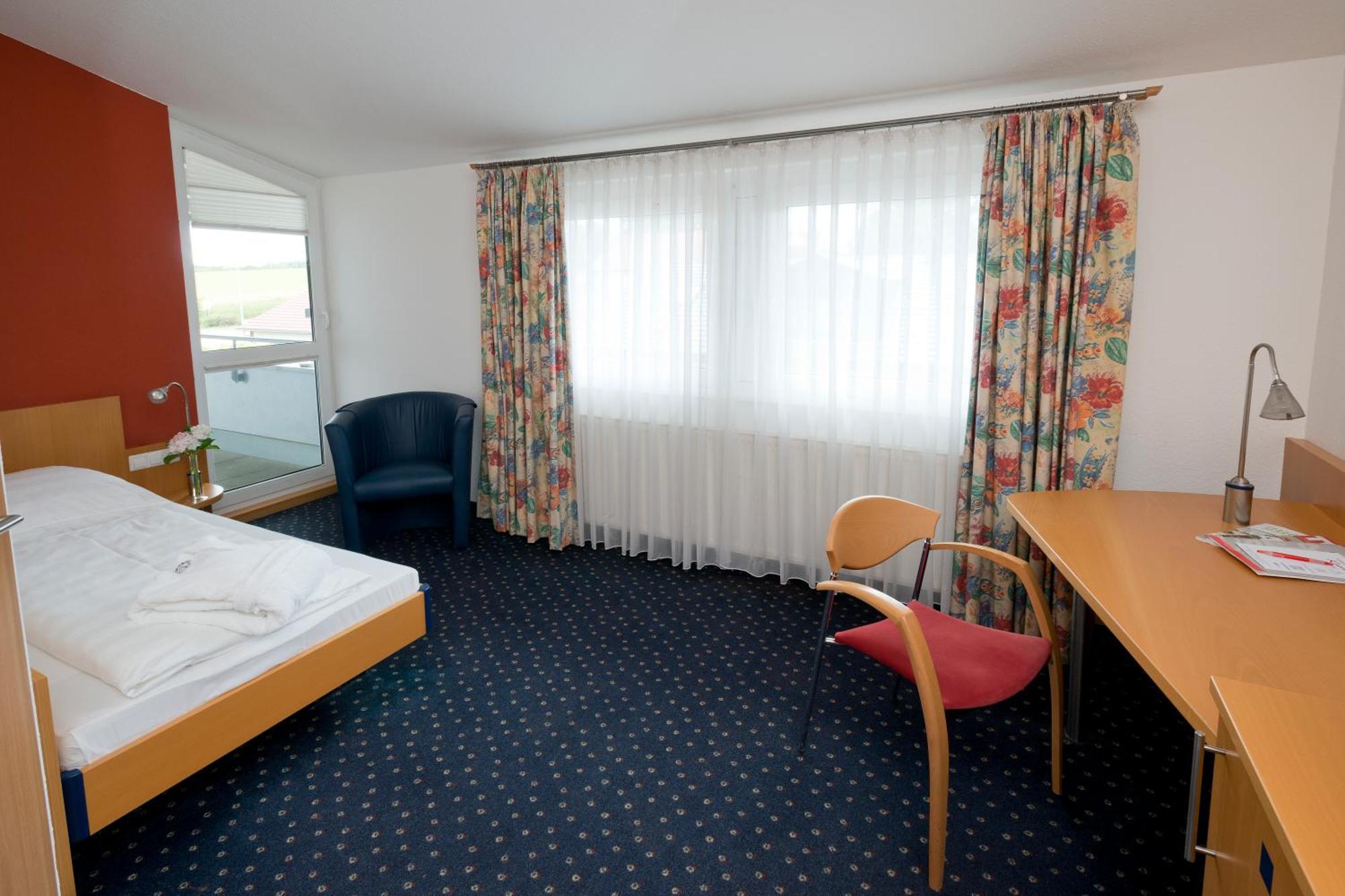 Landhotel Gasthof Krone Kupferzell Exteriör bild