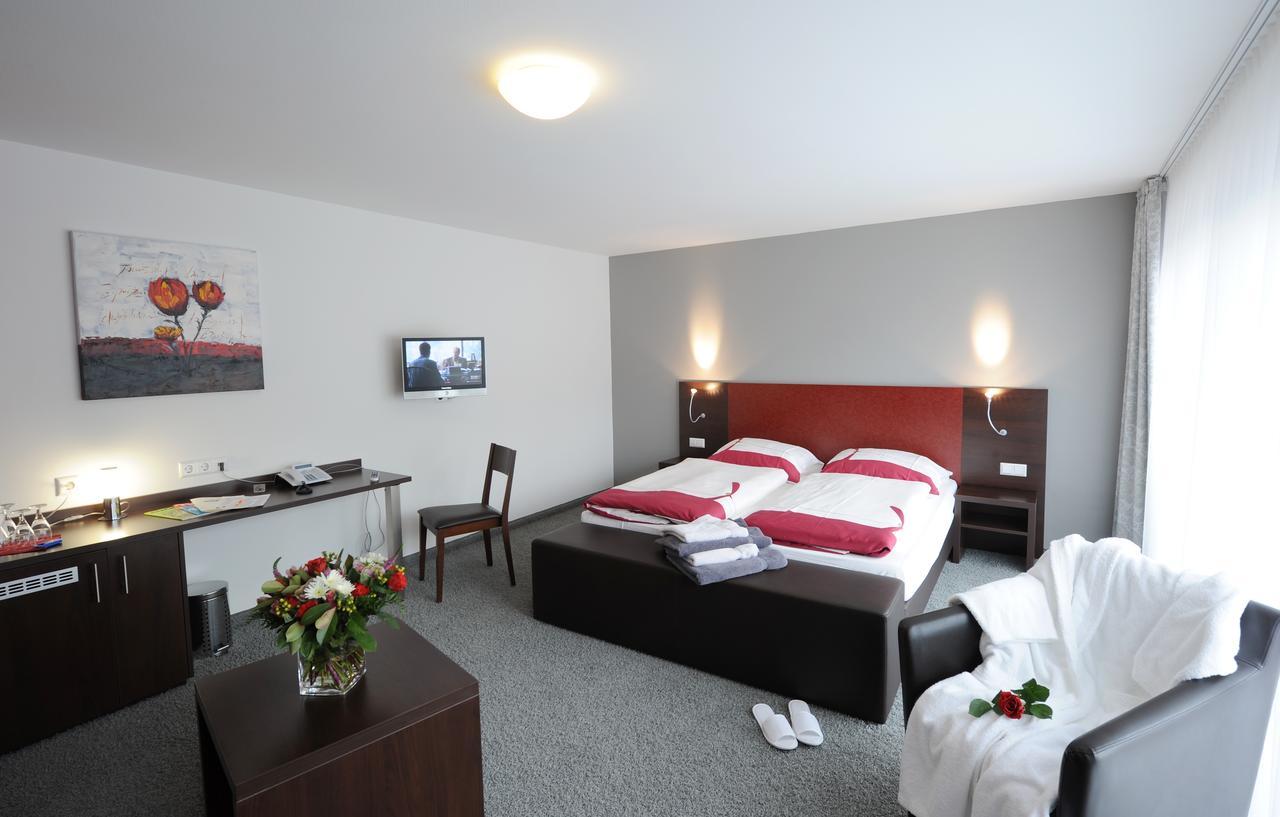 Landhotel Gasthof Krone Kupferzell Exteriör bild